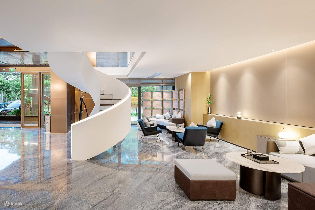 Khách sạn ngủ Amigo